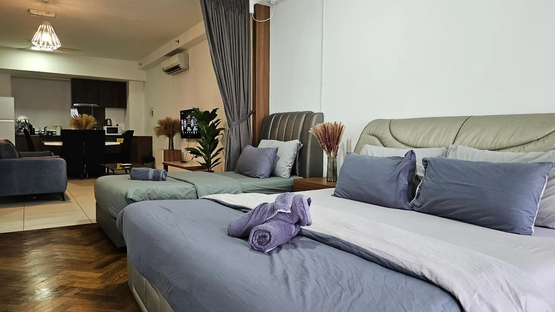 Deluxe Seaview Suite Twin Bed By The Only Bnb Tanjung Tokong 马来西亚