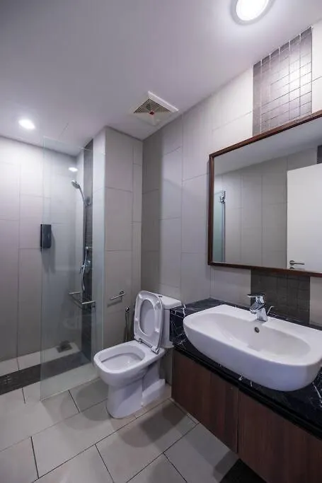 Deluxe Seaview Suite Twin Bed By The Only Bnb Tanjung Tokong
